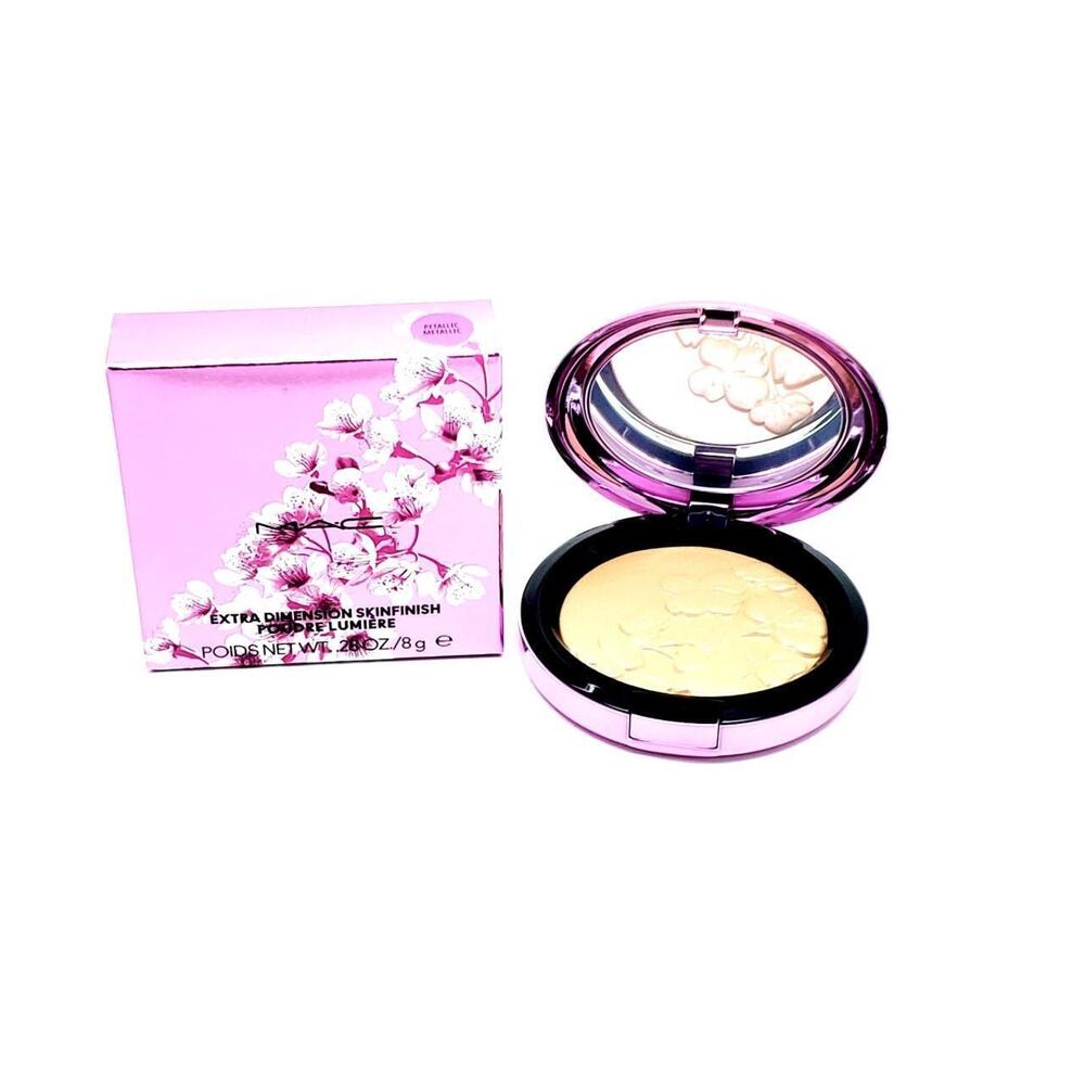 MAC Extra Dimension Skinfinish Petallic Metallic HIghlighter